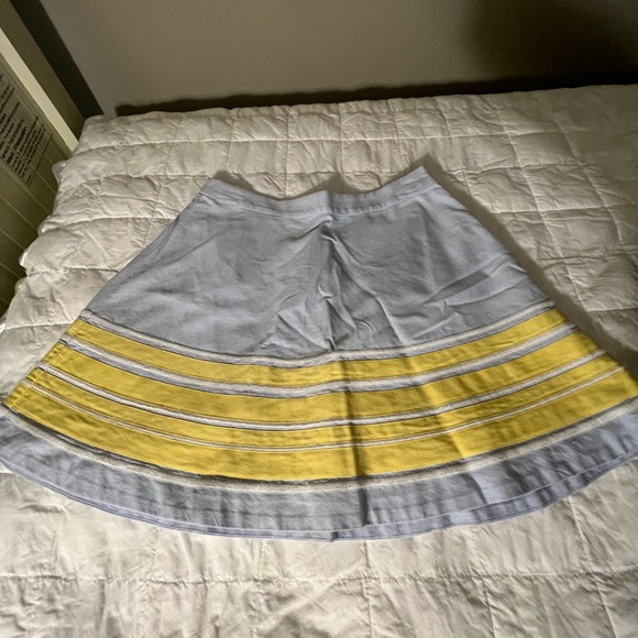 Vineyard Vines mini skirt - Picture 3 of 5